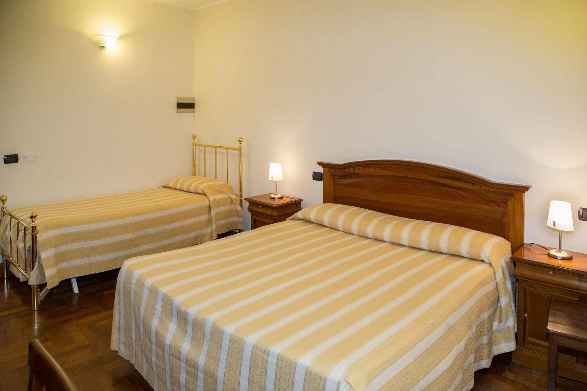 Residence Acropoli Syracuse Buitenkant foto