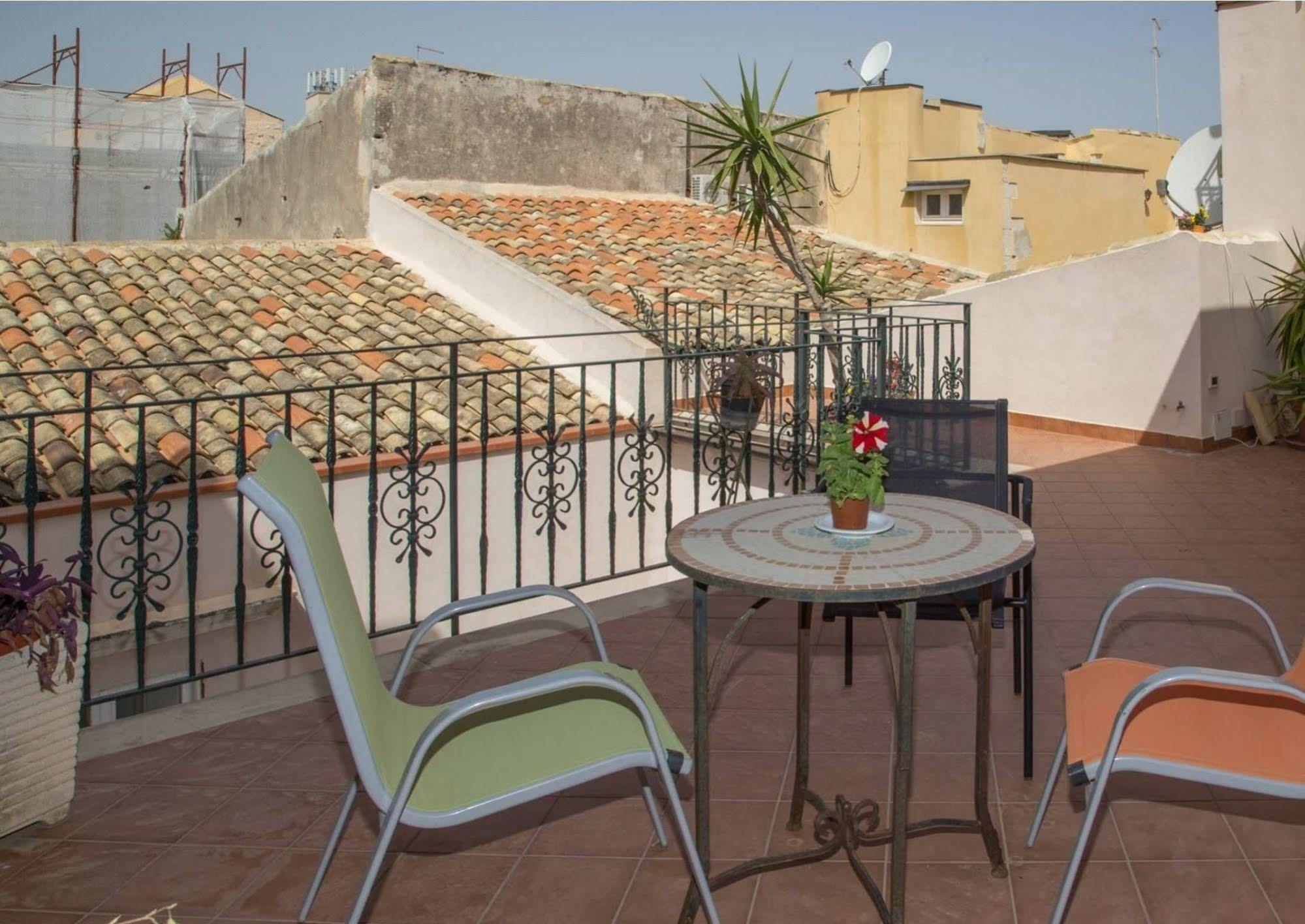 Residence Acropoli Syracuse Buitenkant foto