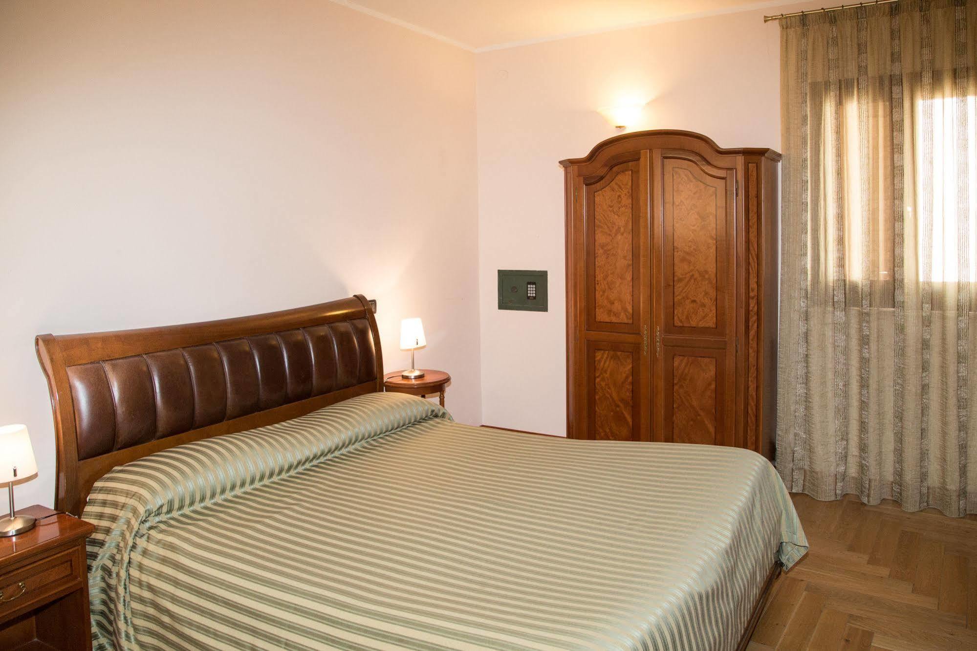 Residence Acropoli Syracuse Buitenkant foto