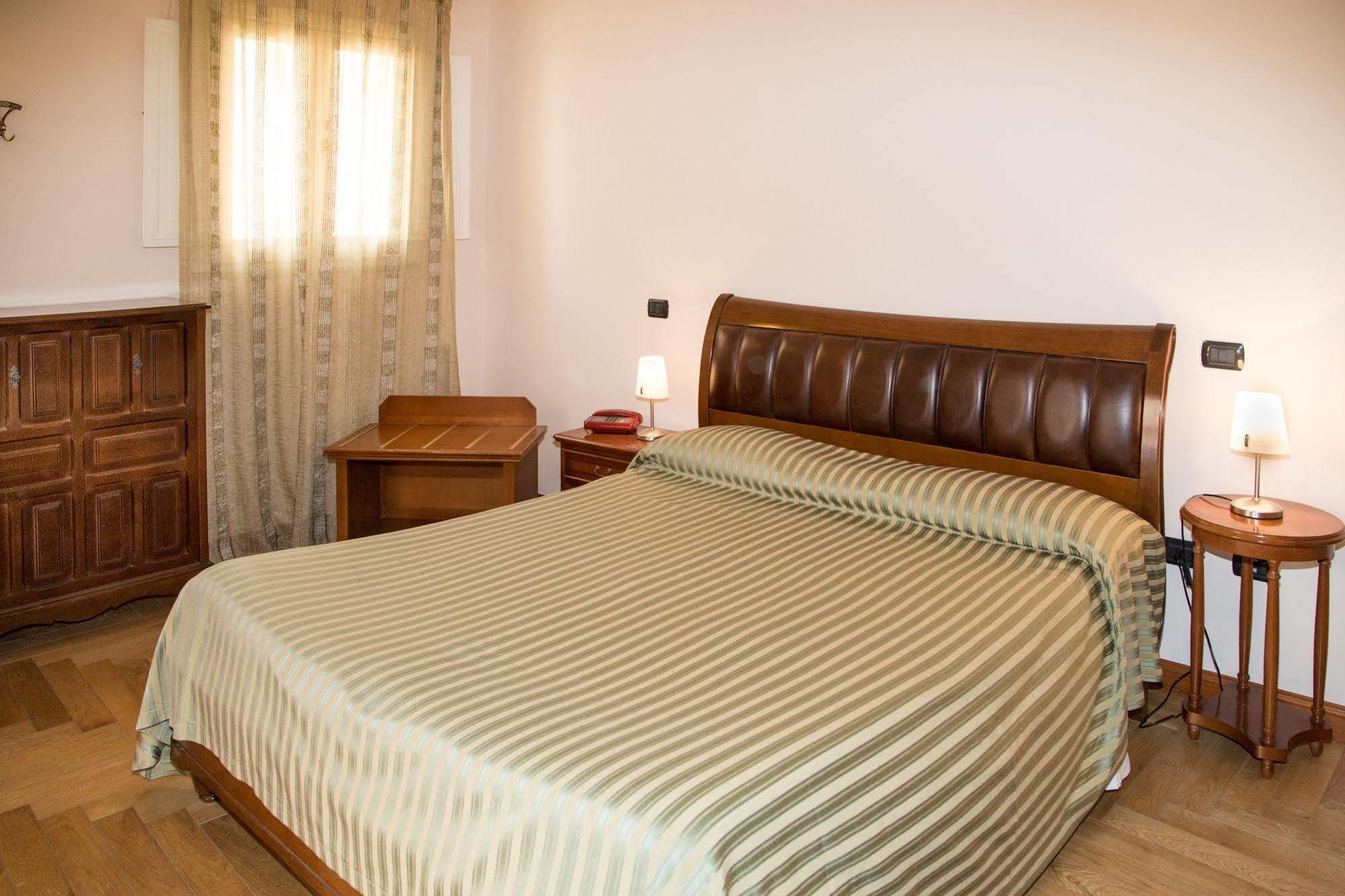 Residence Acropoli Syracuse Buitenkant foto